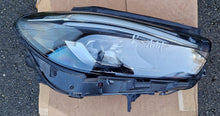 Laden Sie das Bild in den Galerie-Viewer, Frontscheinwerfer Mercedes-Benz W247 A2479065803 Full LED Rechts Headlight SCH5022798796pz