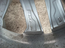 Load image into Gallery viewer, 1x Alufelge 18 Zoll 7.5" 5x112 29ET Glanz Silber 8W9601025L Audi A4 Allroad FEL9495591741mo