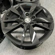 Laden Sie das Bild in den Galerie-Viewer, 4x Alufelge 17 Zoll 7.0" 5x112 49ET 5E0601025CC Skoda Octavia Iii Rim Wheel FEL8817517484gb