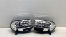 Load image into Gallery viewer, Frontscheinwerfer Mercedes-Benz X-Class A4709060700 Ein Satz Headlight SCH5858030999cl