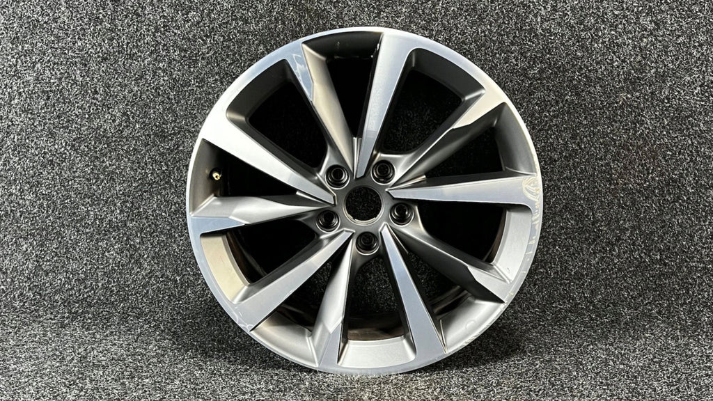 1x Alufelge 18 Zoll 5x112 5FA601025E Seat Leon Rim Wheel FEL8313016405ep