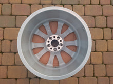 Laden Sie das Bild in den Galerie-Viewer, 4x Alufelge 18 Zoll 8.0" 5x112 43ET Silber Mercedes-Benz Rim Wheel FEL9926226708fa