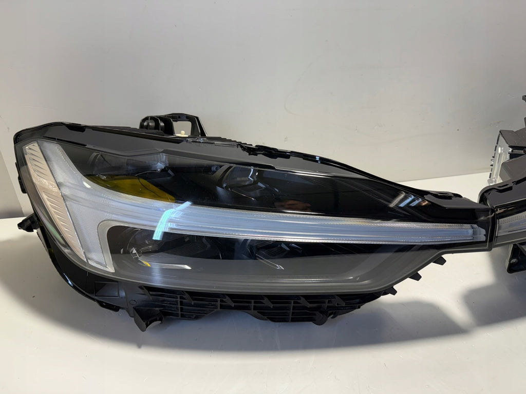Frontscheinwerfer Volvo Xc60 32420440 32338976 Full LED Ein Satz Headlight SCH8998386810uc