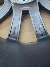 Laden Sie das Bild in den Galerie-Viewer, 1x Alufelge 18 Zoll 7.5&quot; 5x112 51ET Grau 5E0601025 Skoda Octavia Iii Rim Wheel
