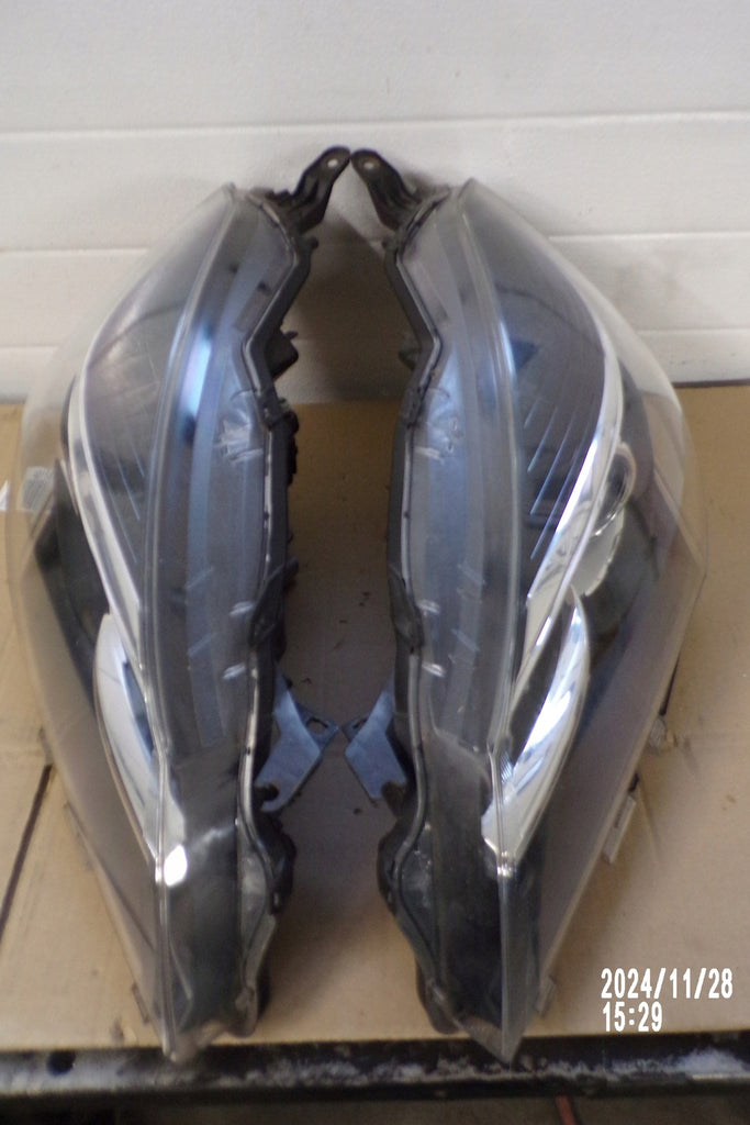 Frontscheinwerfer Toyota Yaris Ein Satz Scheinwerfer Headlight SCH6932333189kz