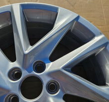 Load image into Gallery viewer, 1x Alufelge 17 Zoll 7.0" 5x100 51ET Glanz Silber 6F0601025P Seat I Ibiza V FEL3571865715dx