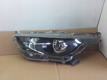Laden Sie das Bild in den Galerie-Viewer, Frontscheinwerfer Toyota 4 Yaris Links Scheinwerfer Headlight SCH7602113504xg