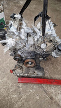 Laden Sie das Bild in den Galerie-Viewer, Motor Mercedes-Benz A6420700587 3.0 CDI Diesel Engine Unkomplett