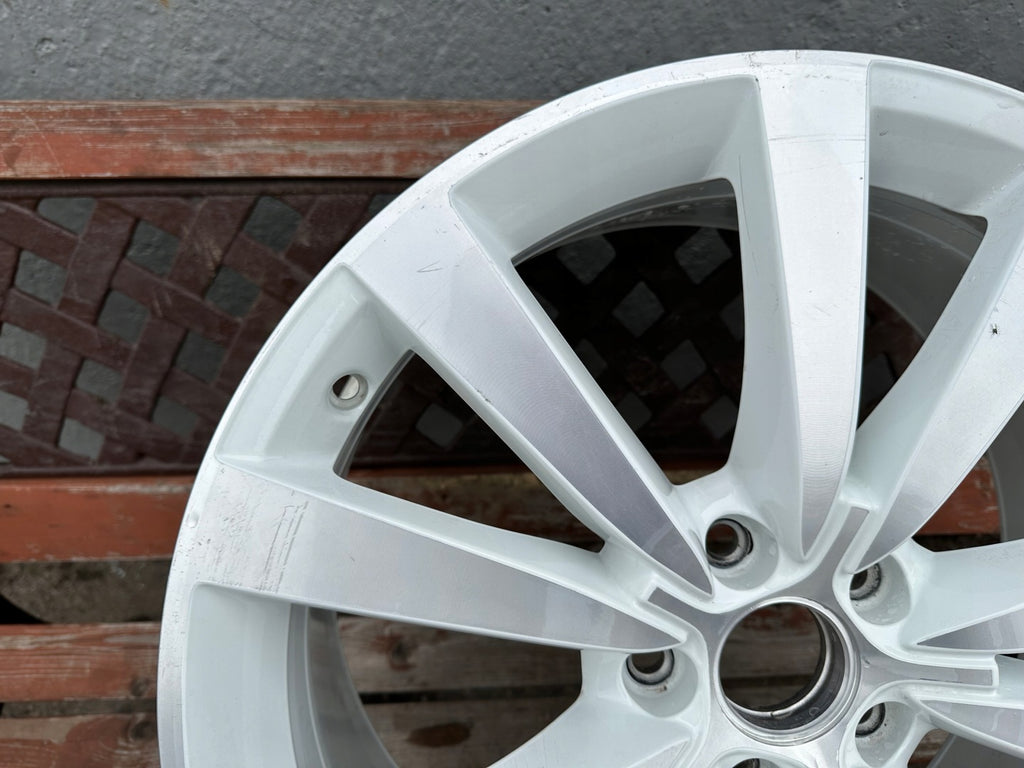 1x Alufelge 19 Zoll 8.0" 5x112 48ET Glanz Weiß 5C0601025N VW New Beetle FEL3143953109cs