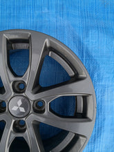 Laden Sie das Bild in den Galerie-Viewer, 1x Alufelge 14 Zoll 5.5&quot; 4x100 40ET MMDA01-554 Mitsubishi Mirage Space Star