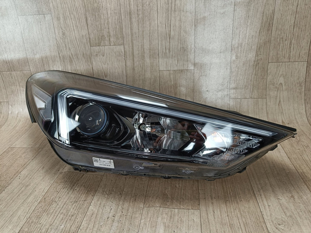 Frontscheinwerfer Hyundai Tucson 92102D7500 D7921-21A20 LED FALSE Headlight SCH3972180468xx