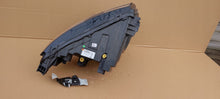 Laden Sie das Bild in den Galerie-Viewer, Frontscheinwerfer Ford Transit Courier R2X613W030AE Links Scheinwerfer Headlight SCH4925475618sh