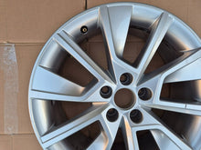 Load image into Gallery viewer, 1x Alufelge 17 Zoll 6.5" 5x100 40ET 658601025C Skoda Scala Kamiq Rim Wheel FEL4183551474ul