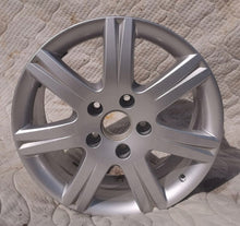 Laden Sie das Bild in den Galerie-Viewer, 1x Alufelge 18 Zoll 7.5" 5x130 53ET Glanz Silber 4L0071498666 Audi Q7 Rim Wheel FEL3698203626ye