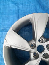 Load image into Gallery viewer, 1x Alufelge 18 Zoll 7.5" 5x108 49ET YP00064380 Opel Grandland X Rim Wheel FEL8318934088jv