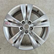 Laden Sie das Bild in den Galerie-Viewer, 1x Alufelge 18 Zoll 7.0" 5x112 57A601025M Skoda Karoq Rim Wheel FEL9919928981to