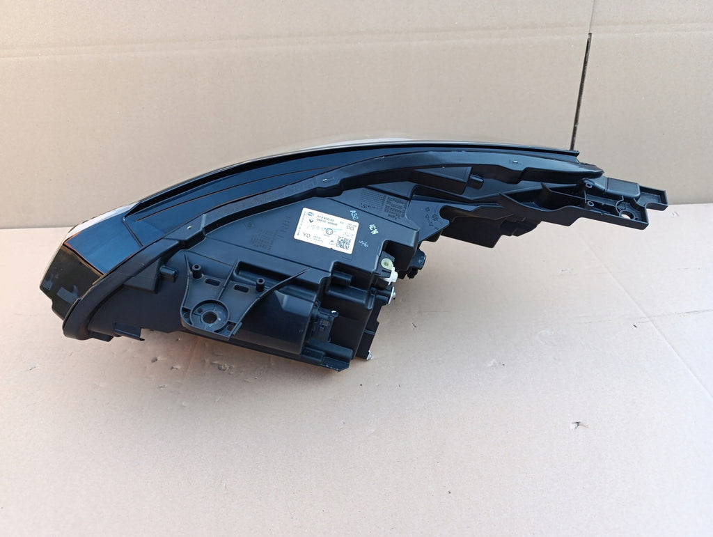 Frontscheinwerfer Renault Captur II 260104095R 013930-02 LED Rechts Headlight SCH4469191231tw