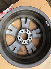 Load image into Gallery viewer, 1x Alufelge 16 Zoll 6.5&quot; 5x112 49ET Mercedes-Benz Rim Wheel