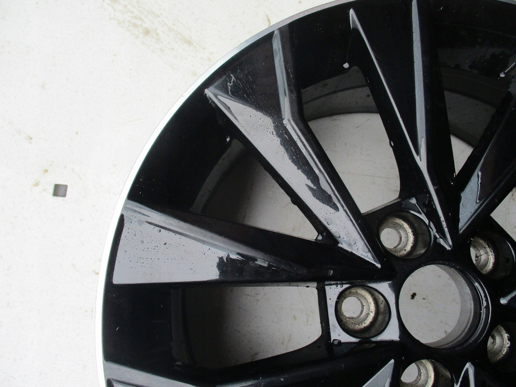 1x Alufelge 16 Zoll 7.0" 5x100 46ET Glanz Graphit 6V0601025J Mg Fabia Iii