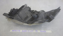 Load image into Gallery viewer, Frontscheinwerfer Toyota Auris 81110-02A70 Rechts Scheinwerfer Headlight
