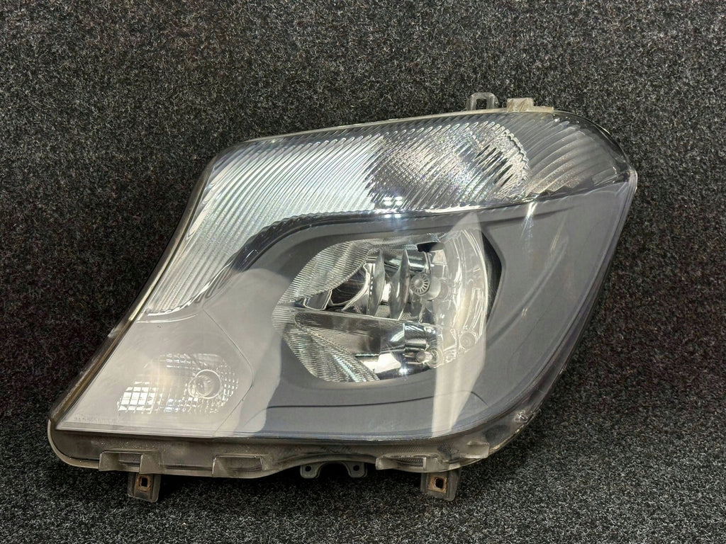 Frontscheinwerfer Mercedes-Benz Sprinter A9068205600 Links Headlight SCH7606767135jy