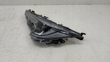 Load image into Gallery viewer, Frontscheinwerfer Toyota Corolla 81150-02S70 Links Scheinwerfer Headlight SCH7522128530nf