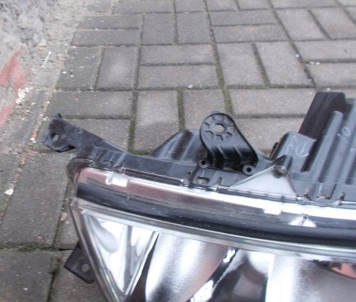 Frontscheinwerfer Mitsubishi Pajero Sport 8301A877 Links Scheinwerfer Headlight