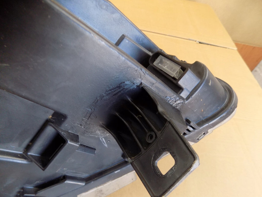 Frontscheinwerfer Mercedes-Benz Sprinter A9109060000 Links Headlight SCH8899191604ya