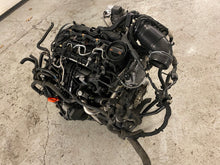 Laden Sie das Bild in den Galerie-Viewer, Motor VW Scirocco Touran CFHB 2.0 TDI 136PS 100kW Diesel Engine Unkomplett