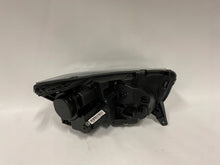 Laden Sie das Bild in den Galerie-Viewer, Frontscheinwerfer 4121100P01 Links Scheinwerfer Headlight SCH3592570010zp