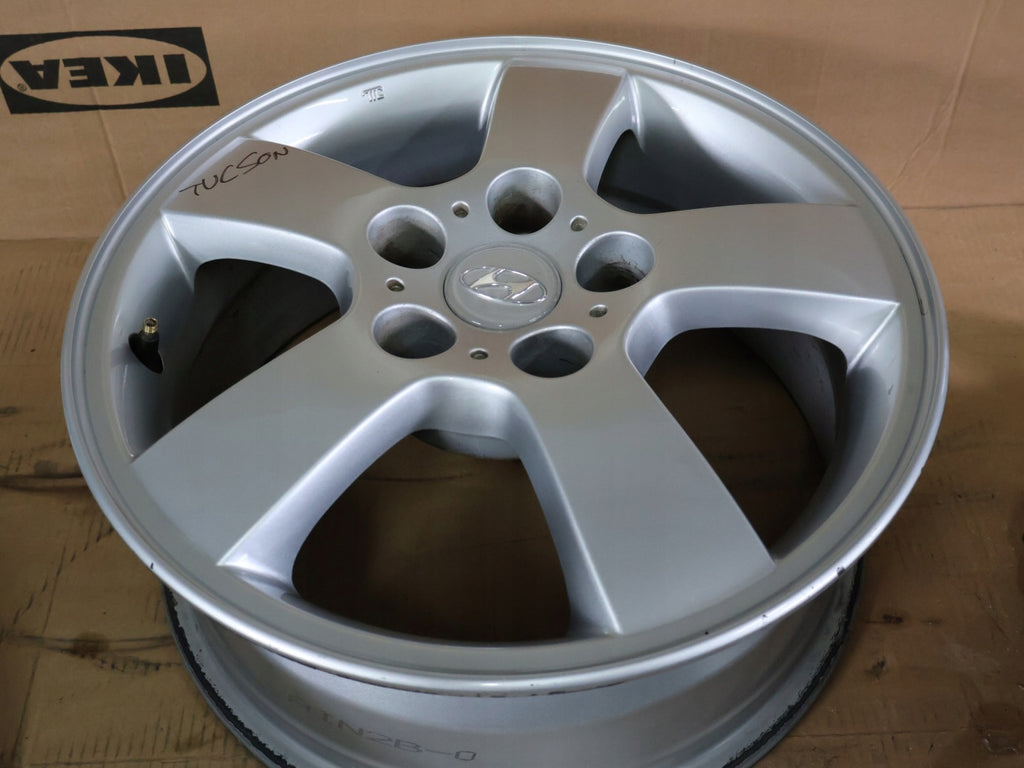 1x Alufelge 16 Zoll 6.5" 5x114.3 46ET Glanz Silber 52910-2E300 Hyundai Tucson FEL3395043265iz