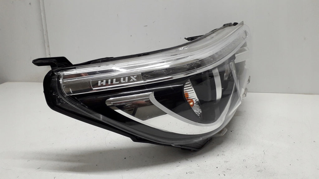 Frontscheinwerfer Toyota Hilux VIII TOM4525 Full LED Rechts Headlight SCH1772415160is