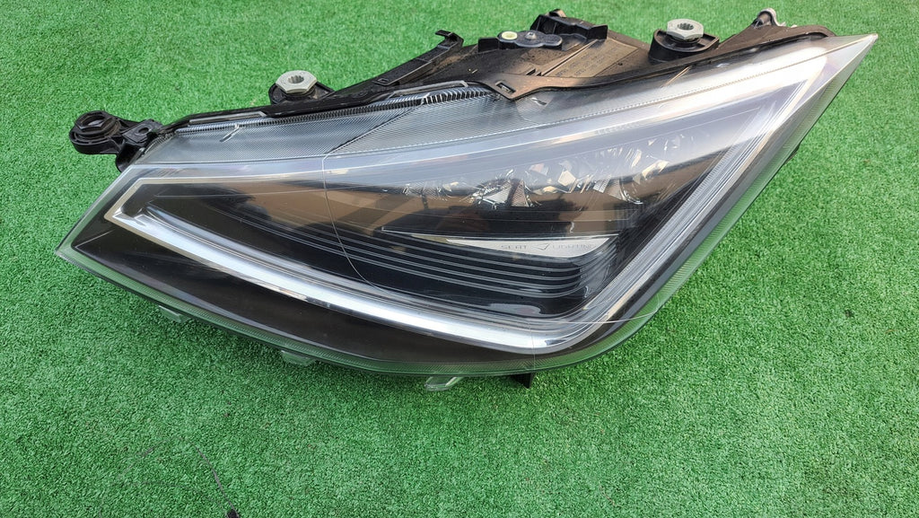 Frontscheinwerfer Seat Ibiza 6F1941007E LED Links Scheinwerfer Headlight