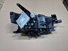 Laden Sie das Bild in den Galerie-Viewer, Frontscheinwerfer Mazda Cx-30 Cx 30 Cx30 DGJ1-51040 Full LED Links Headlight