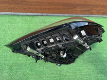 Laden Sie das Bild in den Galerie-Viewer, Frontscheinwerfer BMW 4 G22 G23 G26 5A3B2F3 85122000 Links Headlight SCH9440279089fw
