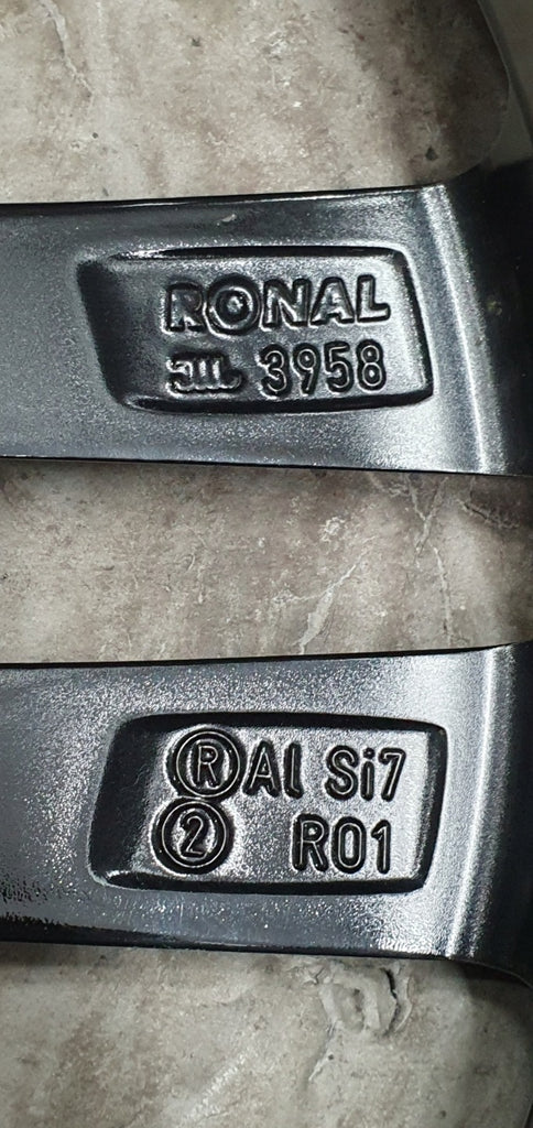 1x Alufelge 18 Zoll 7.0" 5x100 51ET Glanz Schwarz 6F0601025E Seat I Ibiza Kj1 FEL6651479069qi