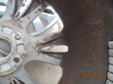 Load image into Gallery viewer, 1x Alufelge 18 Zoll 8.0&quot; 5x112 44ET Glanz Silber 3C0601025 Mg Passat Rim Wheel