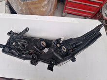 Laden Sie das Bild in den Galerie-Viewer, Frontscheinwerfer Toyota Corolla 81130-02E71-00 LED Rechts Headlight SCH2871747529fv