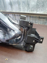 Laden Sie das Bild in den Galerie-Viewer, Frontscheinwerfer Mazda III B63C-51030 Full LED Rechts Scheinwerfer Headlight