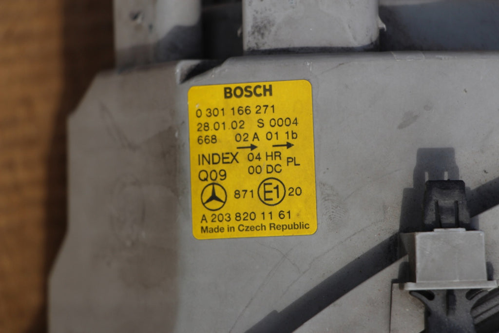 Frontscheinwerfer Mercedes-Benz W203 A2038201161 0301166271 Links Headlight SCH9165205129kx