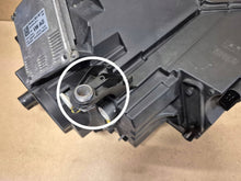 Load image into Gallery viewer, Frontscheinwerfer Skoda Karoq 57B941016B Rechts Scheinwerfer Headlight SCH5368266690yc