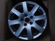 Load image into Gallery viewer, 1x Alufelge 16 Zoll 6.5" 5x112 42ET Glanz Silber 3C0601025F VW Passat Rim Wheel FEL4715625550kt