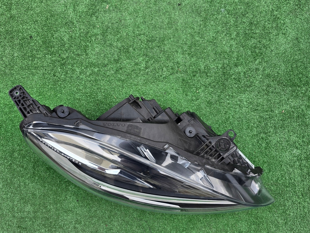 Frontscheinwerfer Volvo V40 32228480 Full LED Rechts Scheinwerfer Headlight SCH5999051193zi