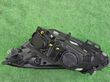 Laden Sie das Bild in den Galerie-Viewer, Frontscheinwerfer Opel Corsa D 13186386EK Rechts Scheinwerfer Headlight SCH4964519411cs