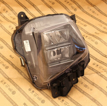 Laden Sie das Bild in den Galerie-Viewer, Frontscheinwerfer Hyundai Tucson 92102-N7100 LED Rechts Scheinwerfer Headlight