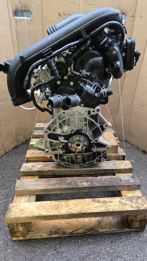 Motor Audi Seat Skoda VW DGE 1.4 TSI 27TKm 2020 Benzin Engine Komplett
