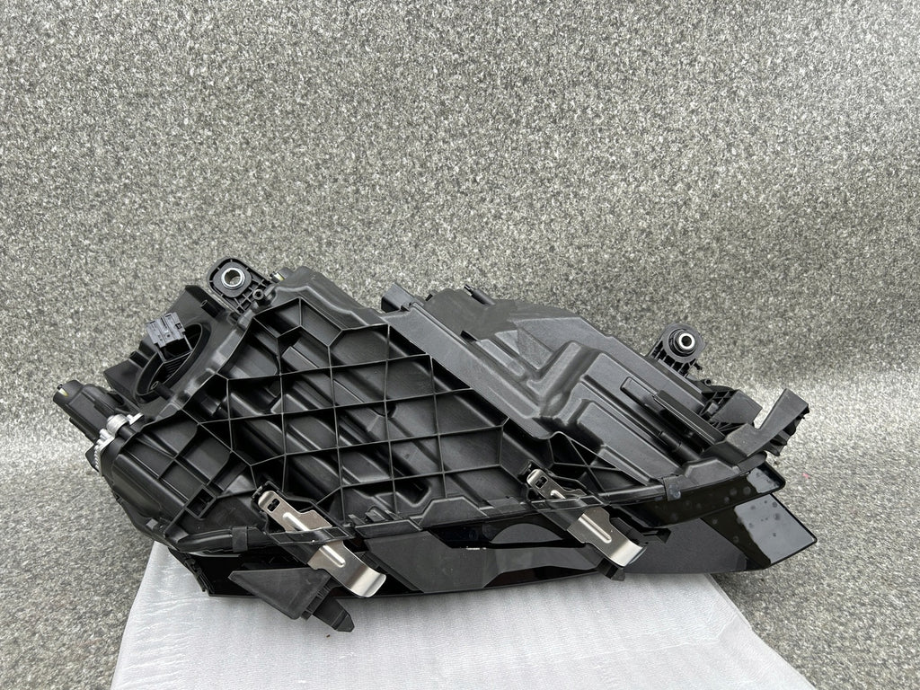 Frontscheinwerfer Skoda Octavia IV 5E4941009 Full LED Links Headlight SCH8986883509zw