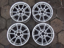 Laden Sie das Bild in den Galerie-Viewer, 4x Alufelge 16 Zoll 7.0" 5x120 20ET Glanz Silber 6761990 BMW E60 E61 Rim Wheel FEL1521637459yo