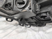 Laden Sie das Bild in den Galerie-Viewer, Frontscheinwerfer Opel Astra K 39111150 Rechts Scheinwerfer Headlight SCH9939890549ef
