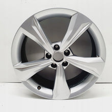 Laden Sie das Bild in den Galerie-Viewer, 1x Alufelge 19 Zoll 7.0&quot; 5x112 34ET Glanz Silber 80A601025 Audi Q5 Rim Wheel